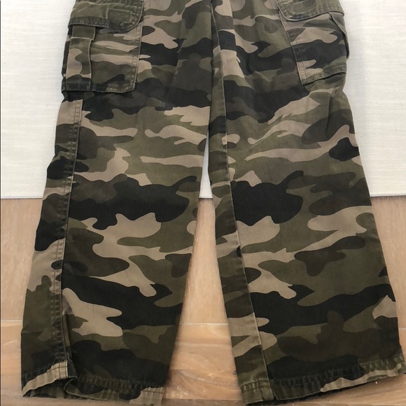 Children’s Place Camo Pants with adjustable waist. - Picture 2 of 4